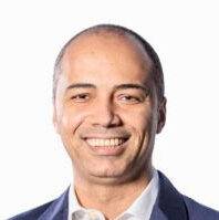 The name "Raimundo Ribeiro" does not require translation as it is a proper noun. Proper nouns, such as names of people, places, or organizations, typically remain unchanged across languages. Therefore, "Raimundo Ribeiro" in Portuguese remains "Раймундо Рибейро" in Bulgarian. Here is the translation:Раймундо Рибейро